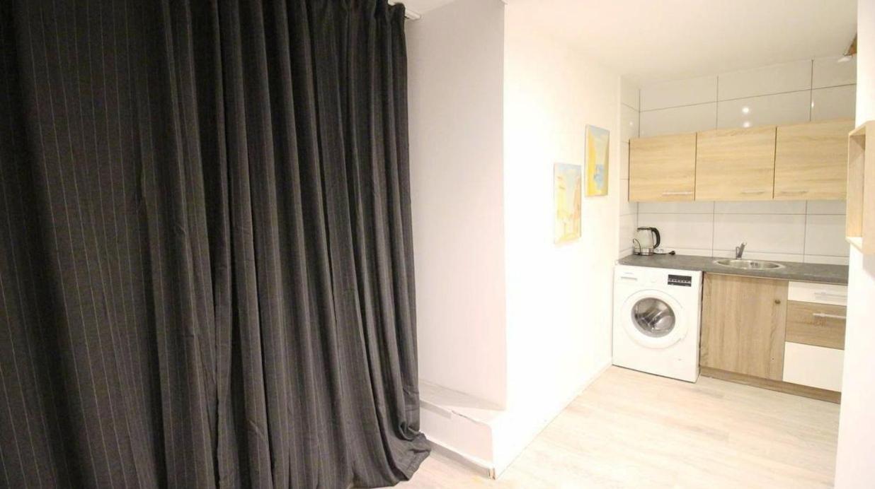 Comfortable Rooms In Akh Area Viena Exterior foto